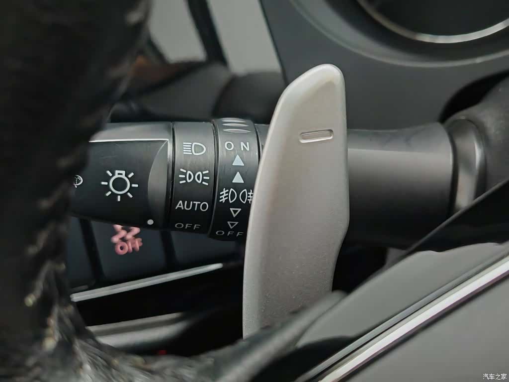 Mitsubishi Outlander, 2016 21