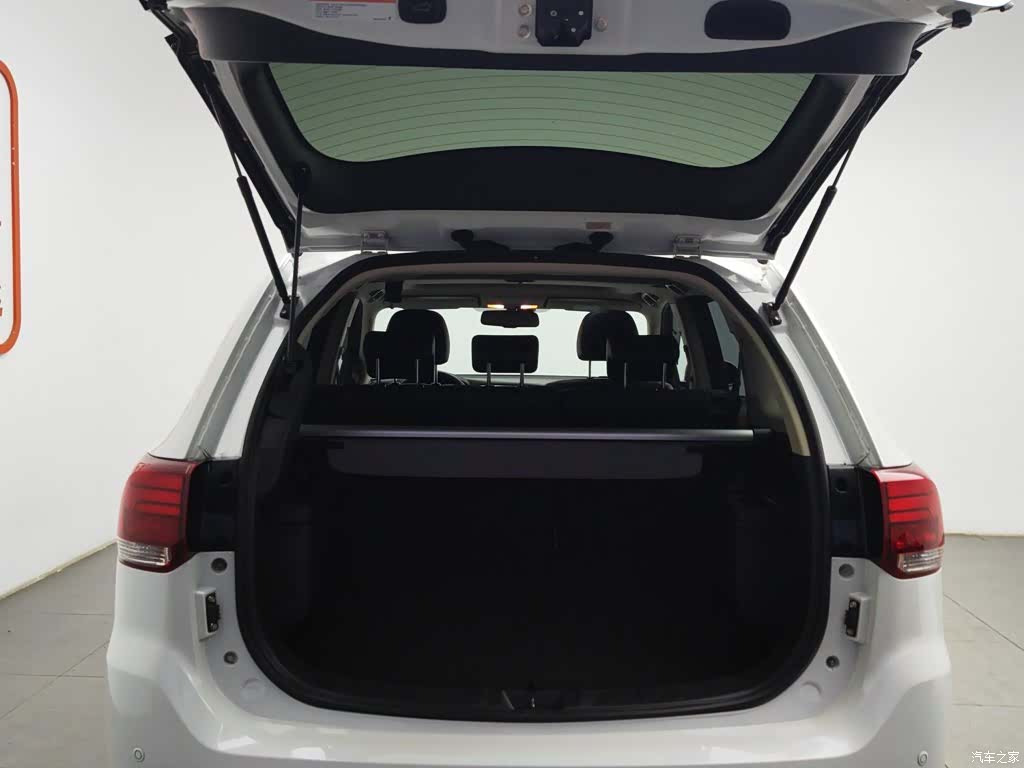 Mitsubishi Outlander, 2016 16