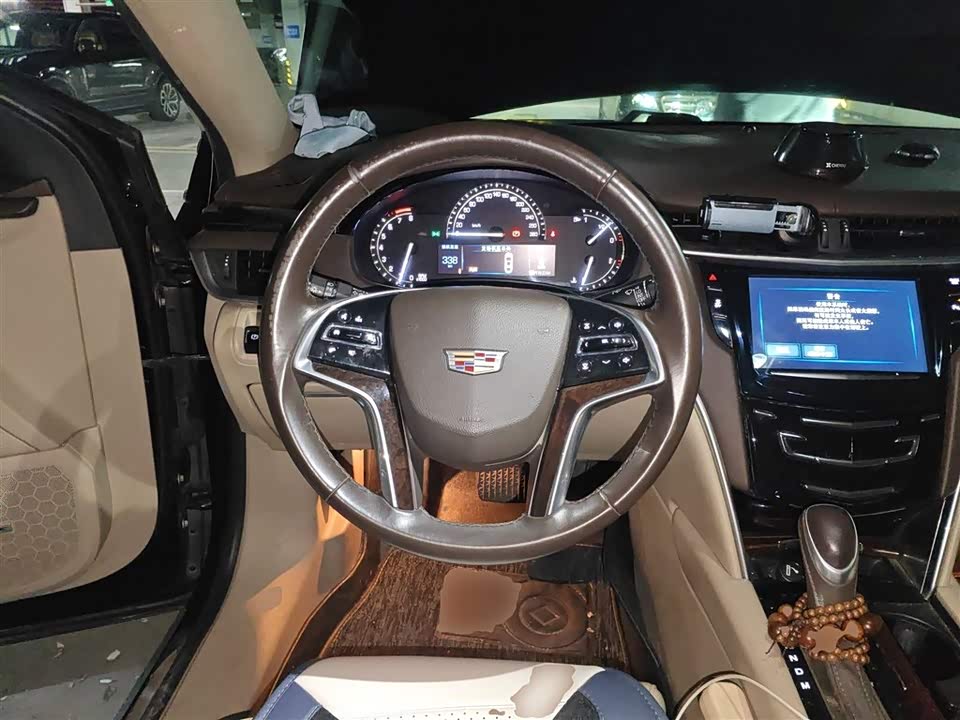 Cadillac XTS