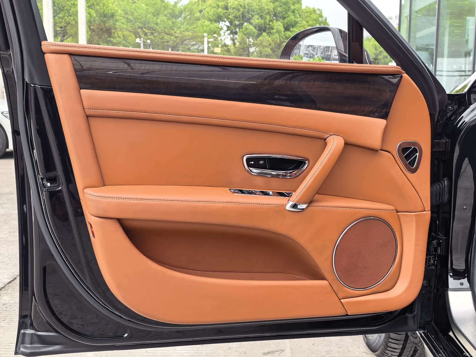Bentley Flying Spur, 2018 10