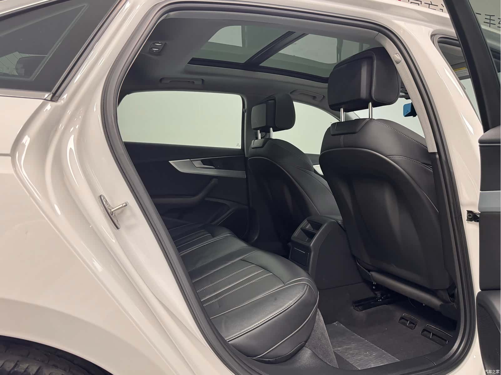 Audi A4L, 2023 13