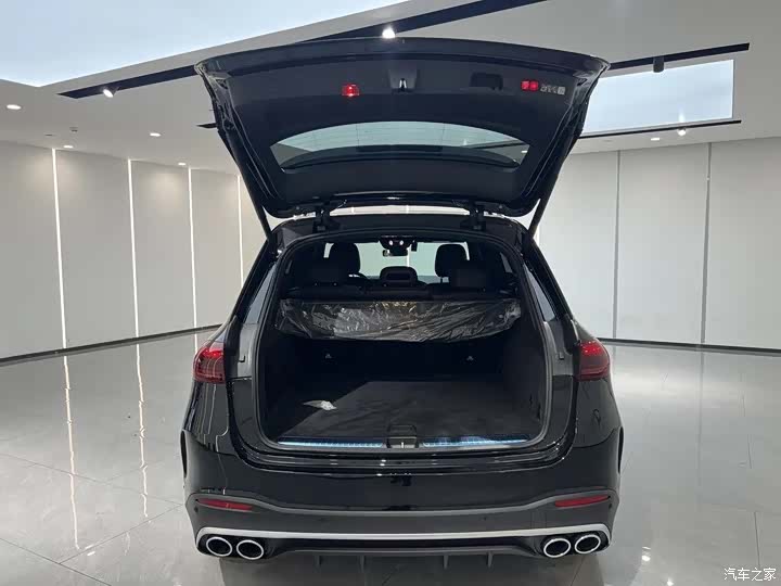 Mercedes-Benz GLE, 2025 12