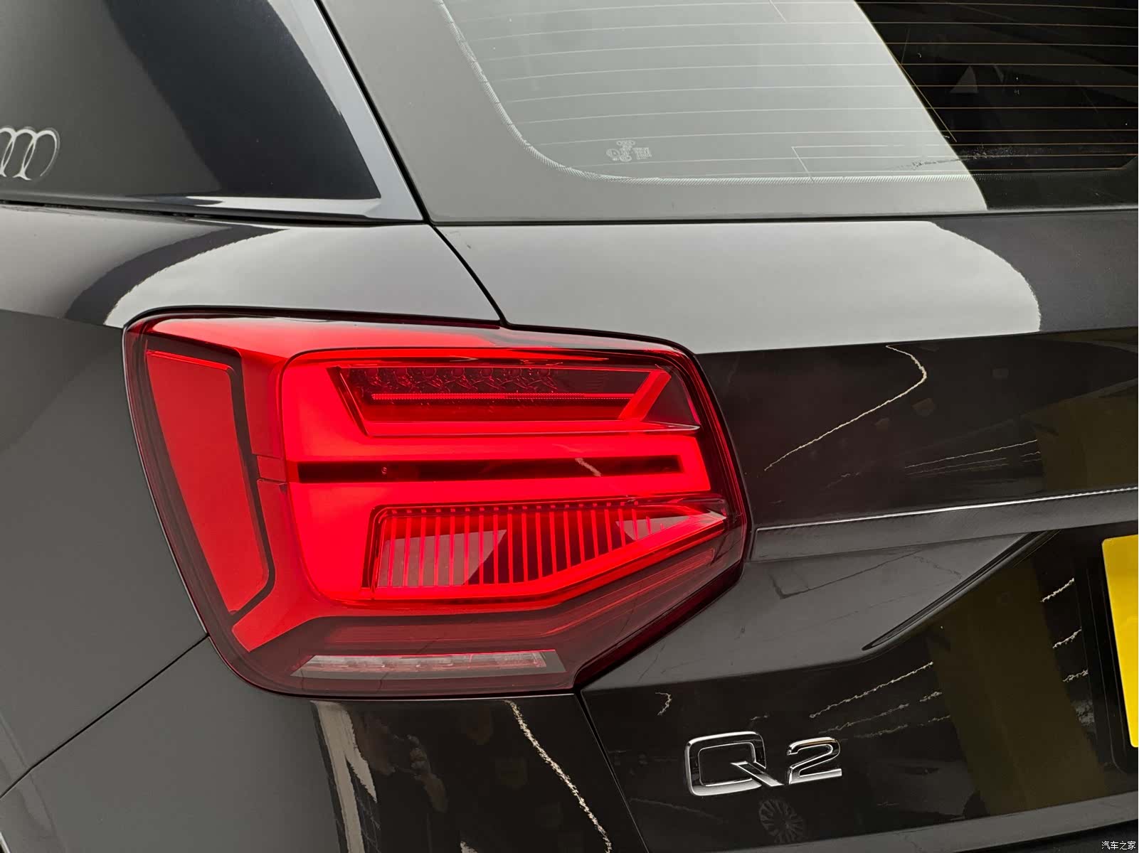 Audi Q2L, 2019 18