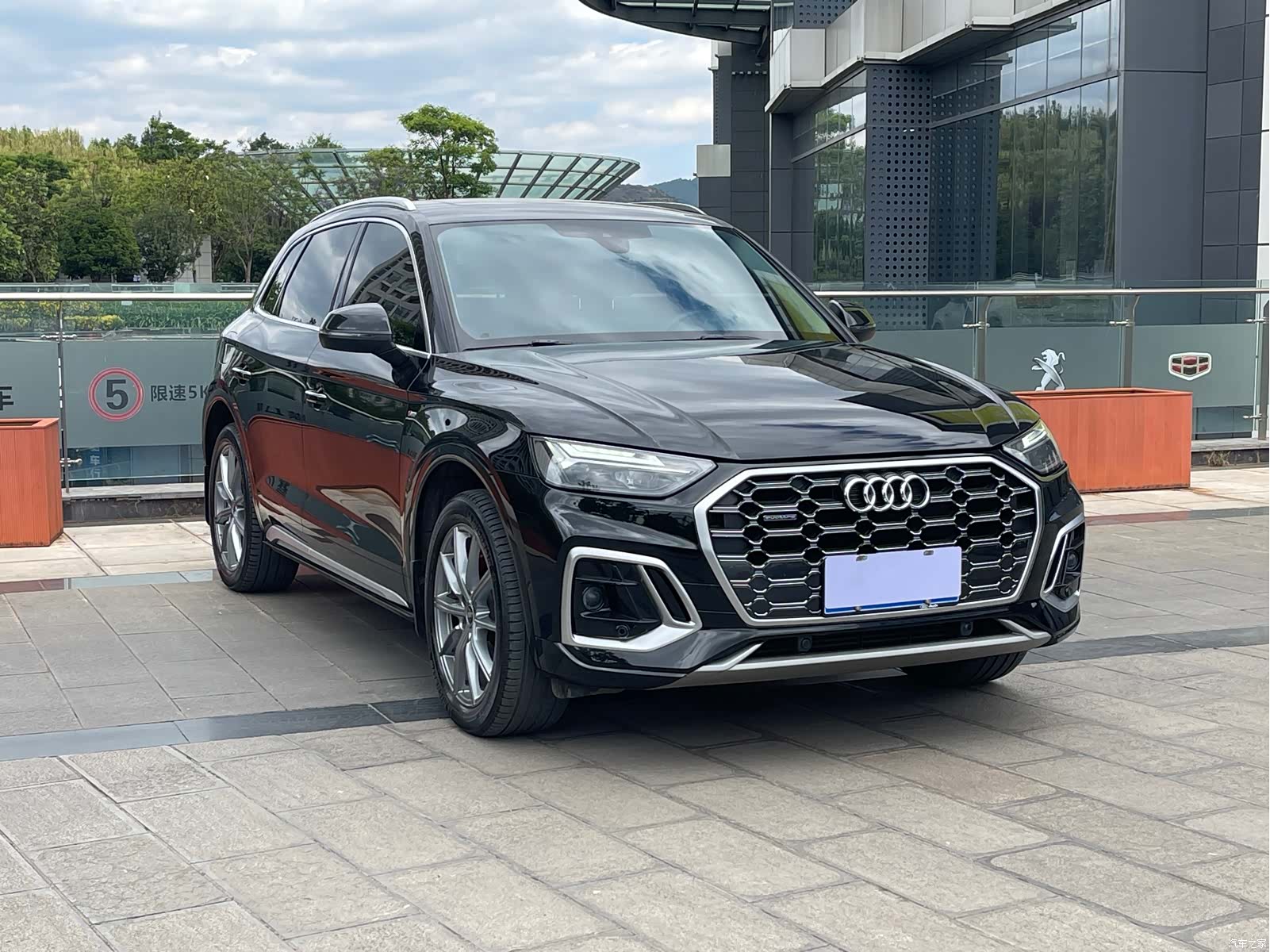 Audi Q5L, 2022 3