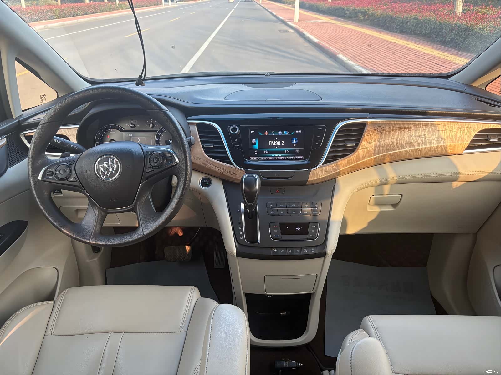 Buick GL8, 2018 8