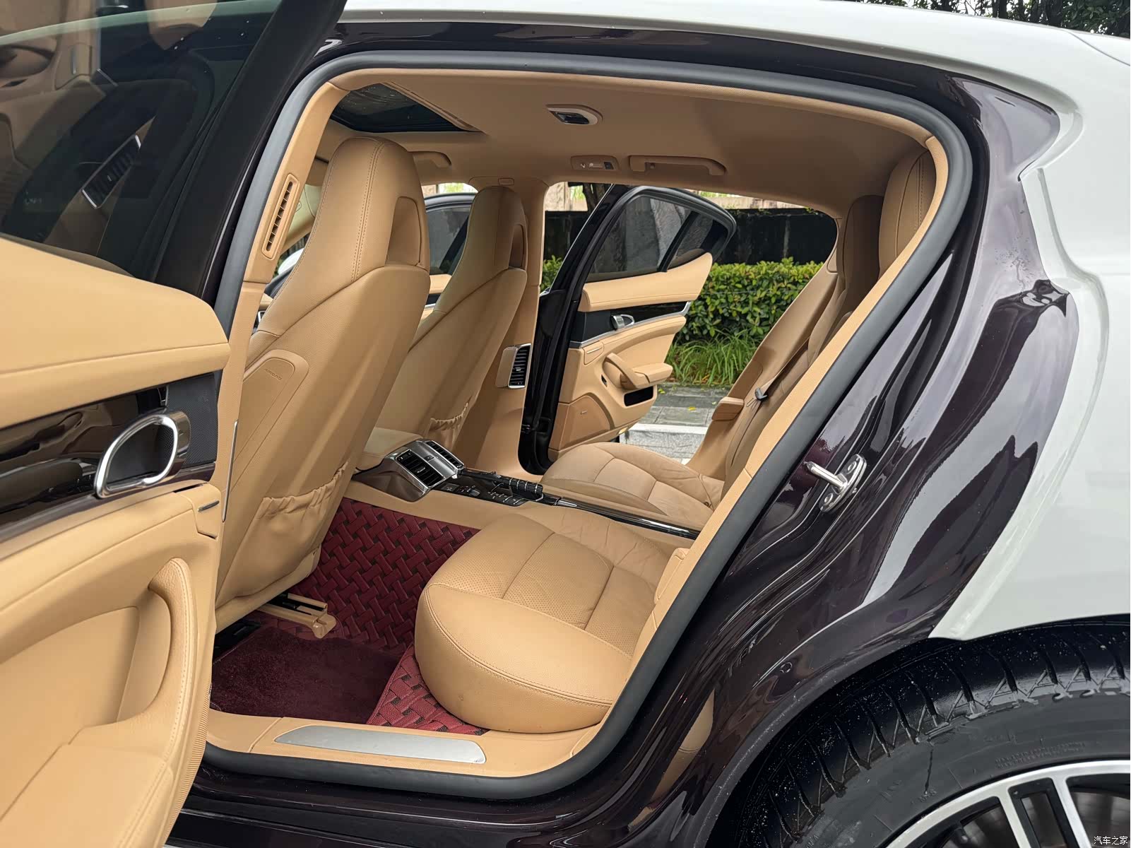 Porsche Panamera, 2010 10