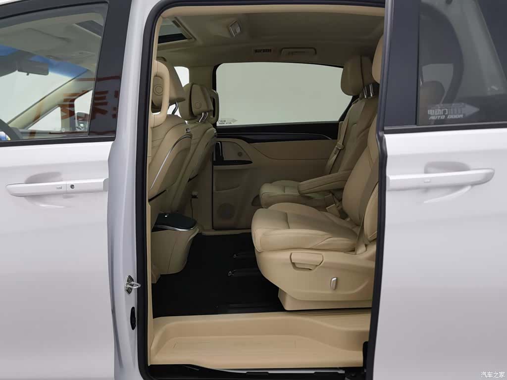 Buick GL8, 2023 15