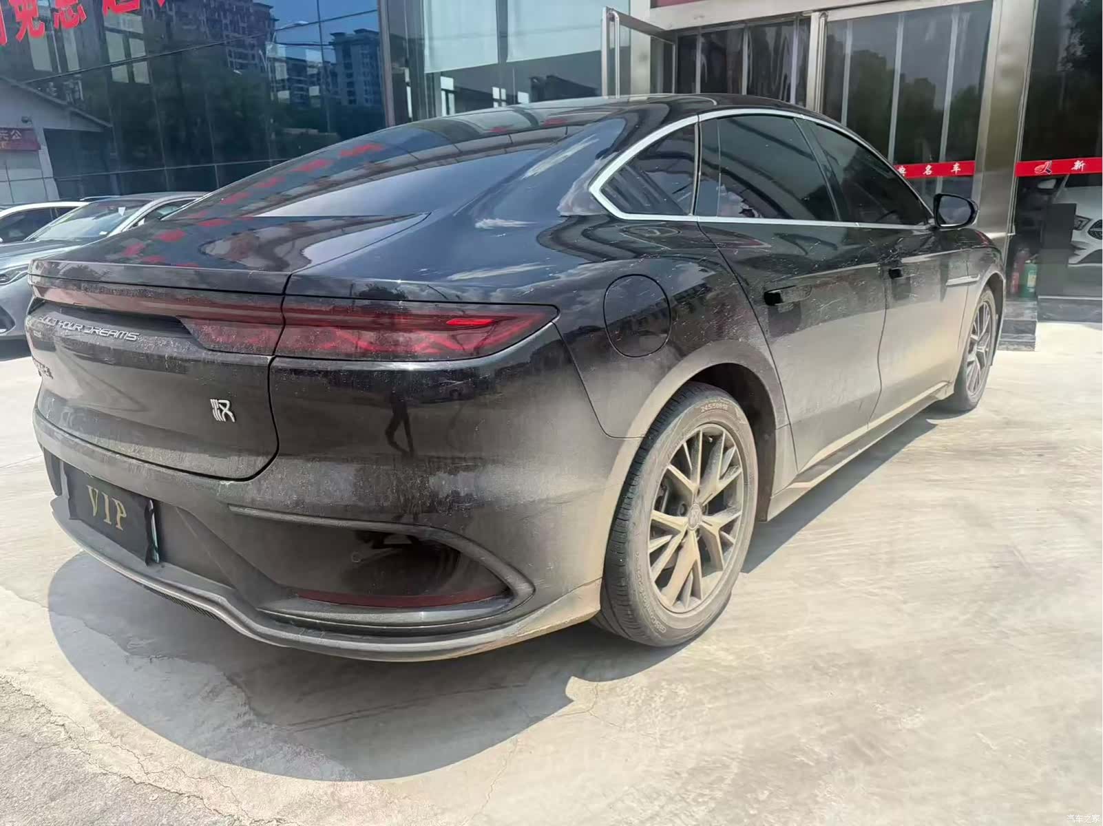 BYD Han, 2023 4