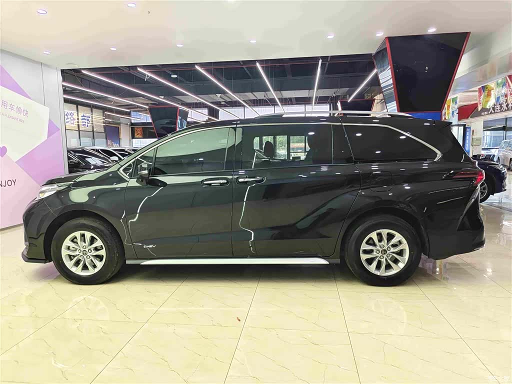 Toyota Granvia, 2024 7