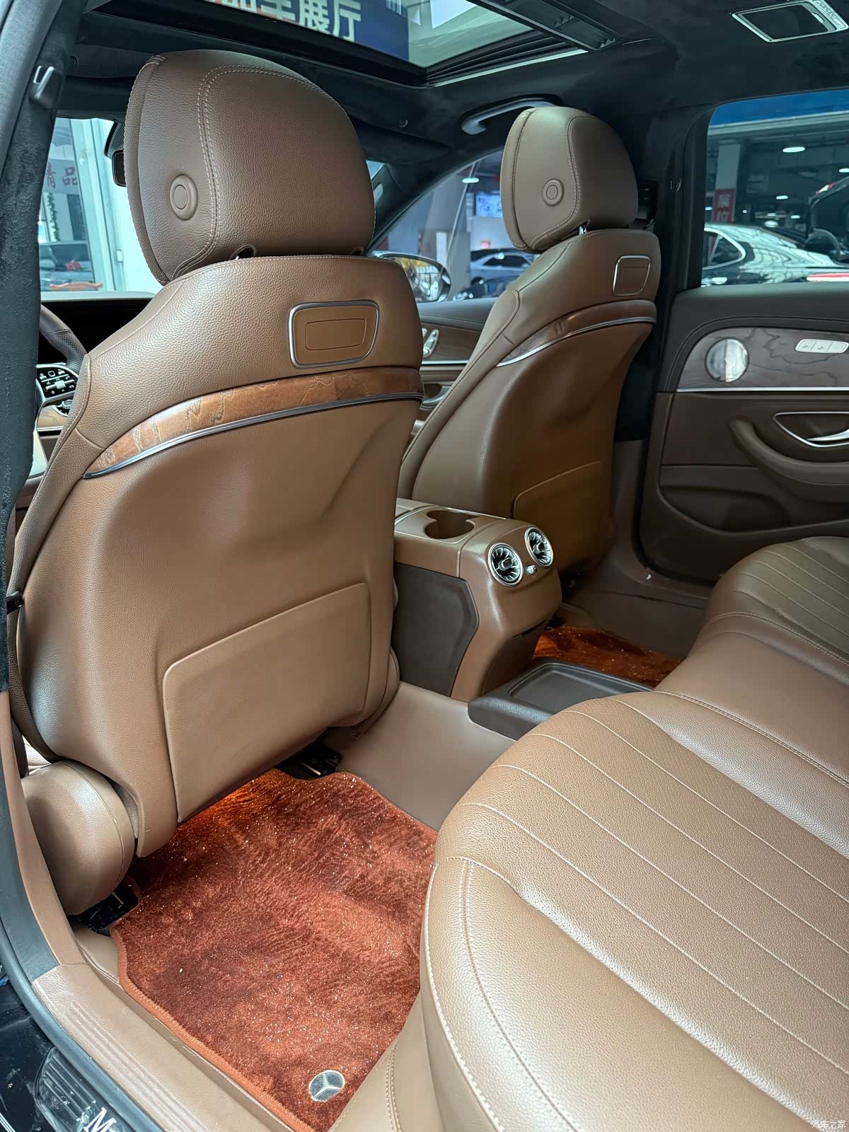 Mercedes-Benz E-Class, 2019 15
