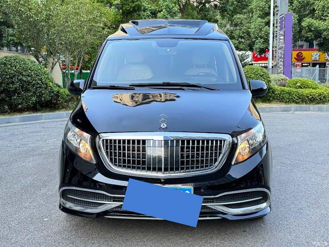 Mercedes-Benz 7, 2022 2