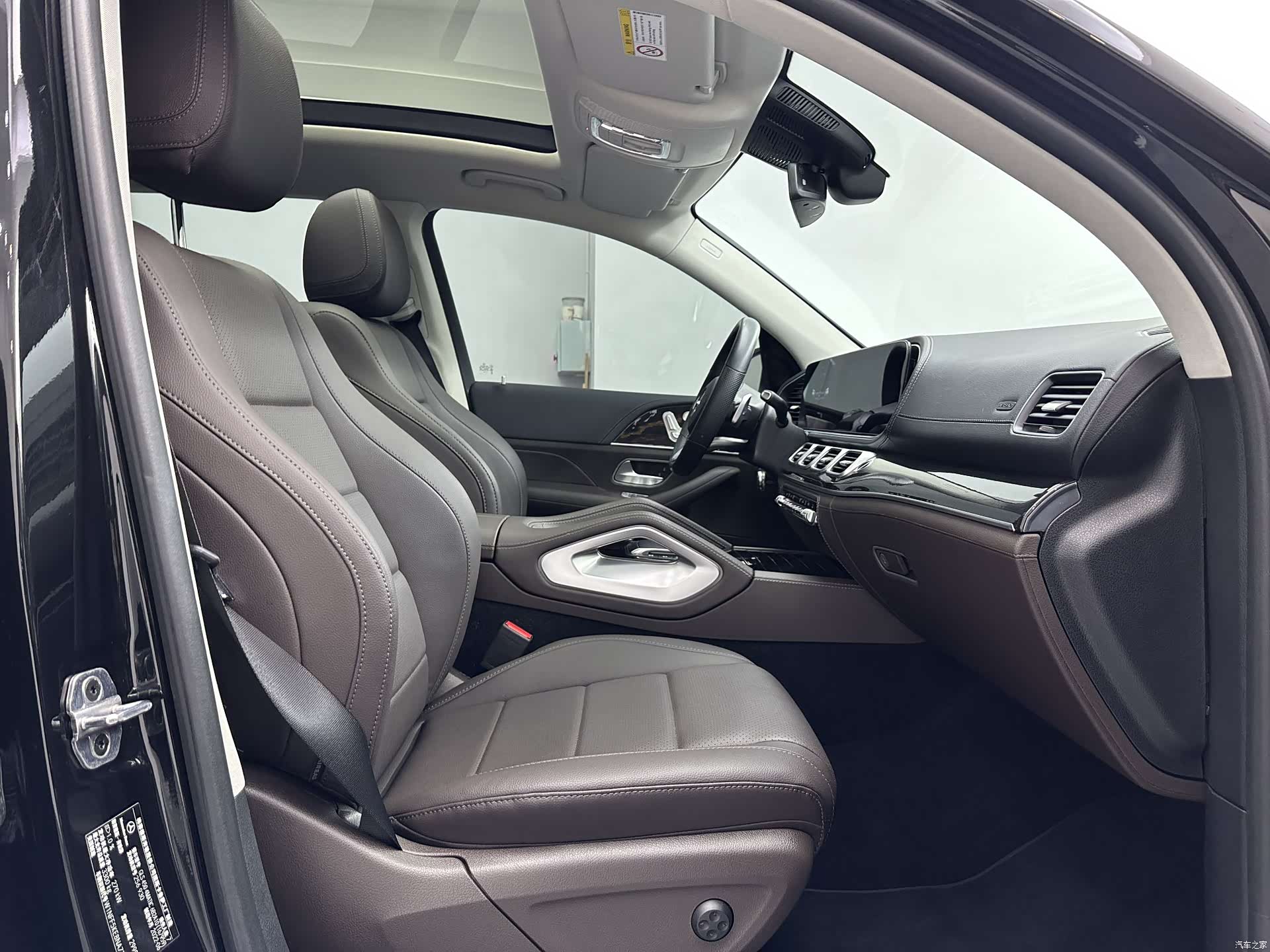 Mercedes-Benz GLS, 2022 13