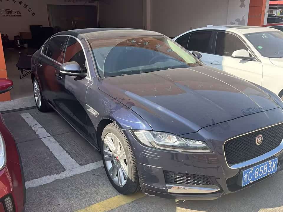 Jaguar XFL