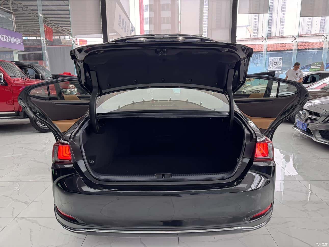 Lexus ES, 2018 31