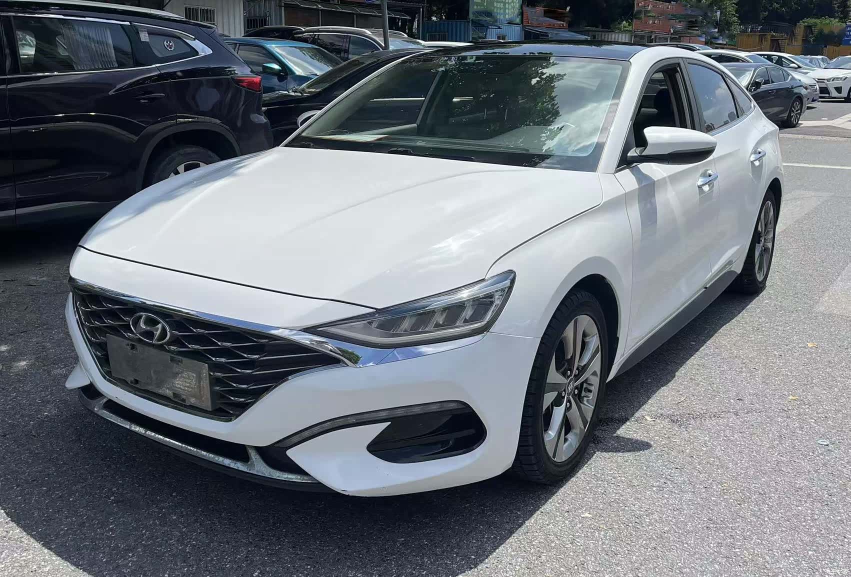 Hyundai Lafesta