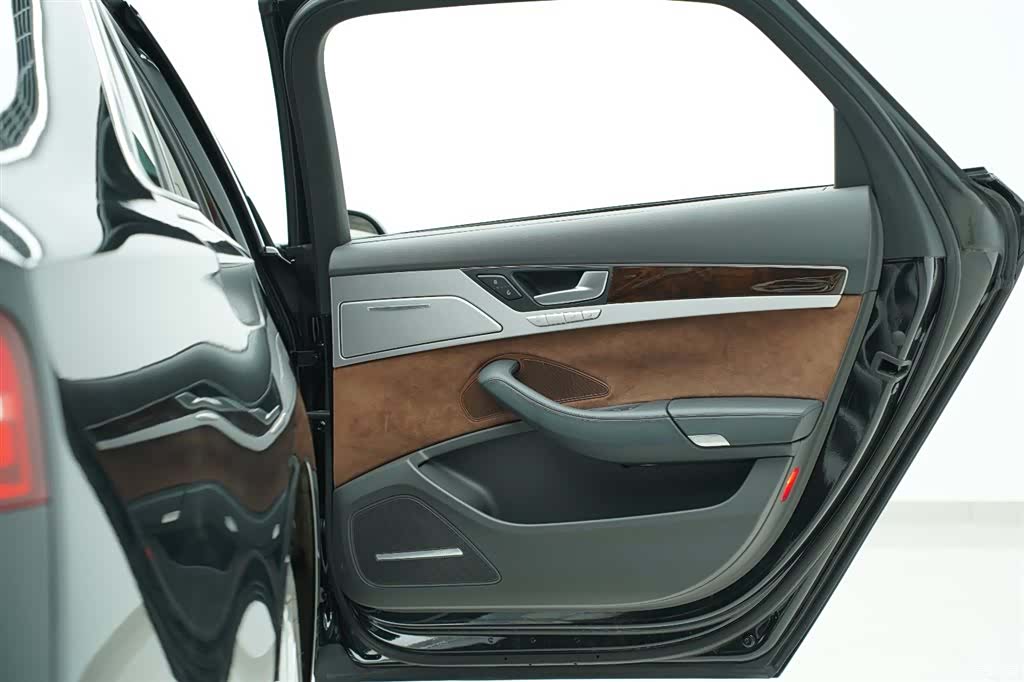 Audi A8L, 2014 23