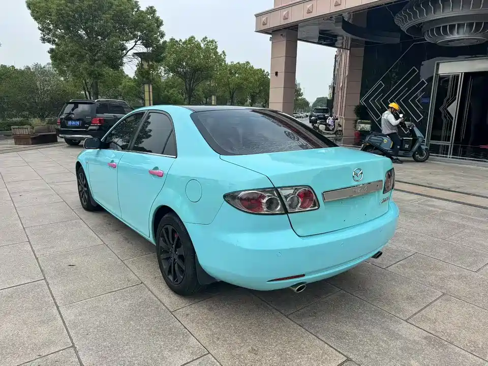 Mazda 6