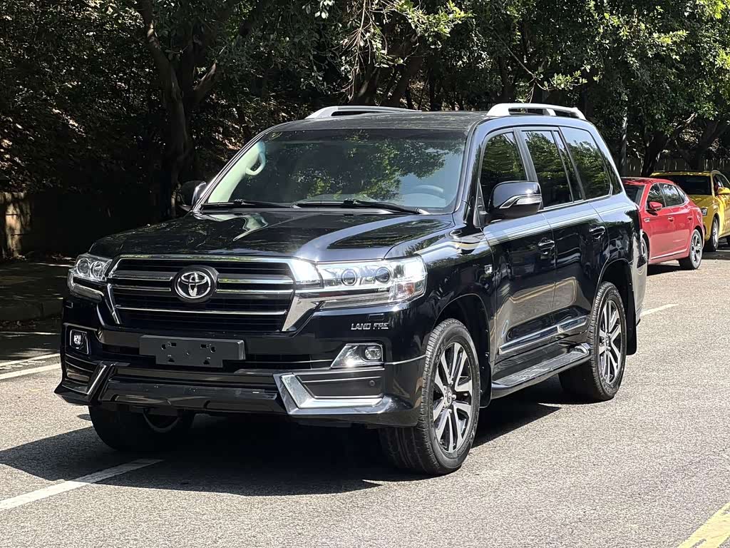 Toyota Land Cruiser 2019 5.7L
