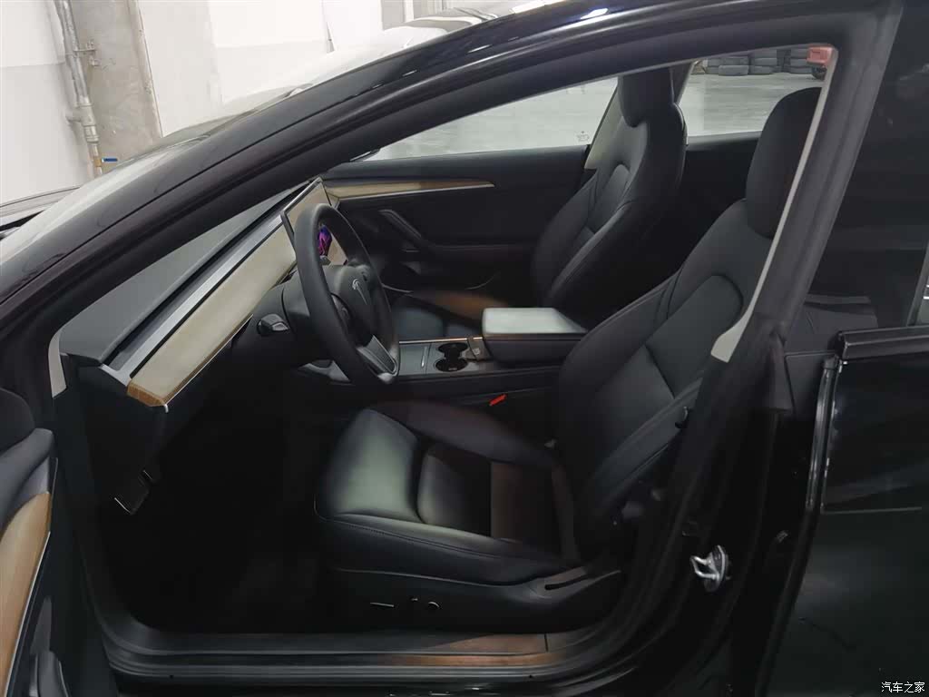 Tesla Model 3, 2022 10