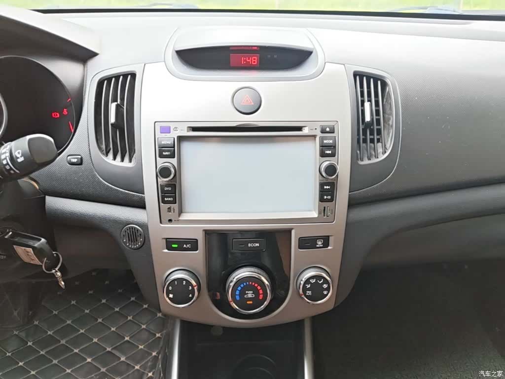 Kia GL, 2014 13