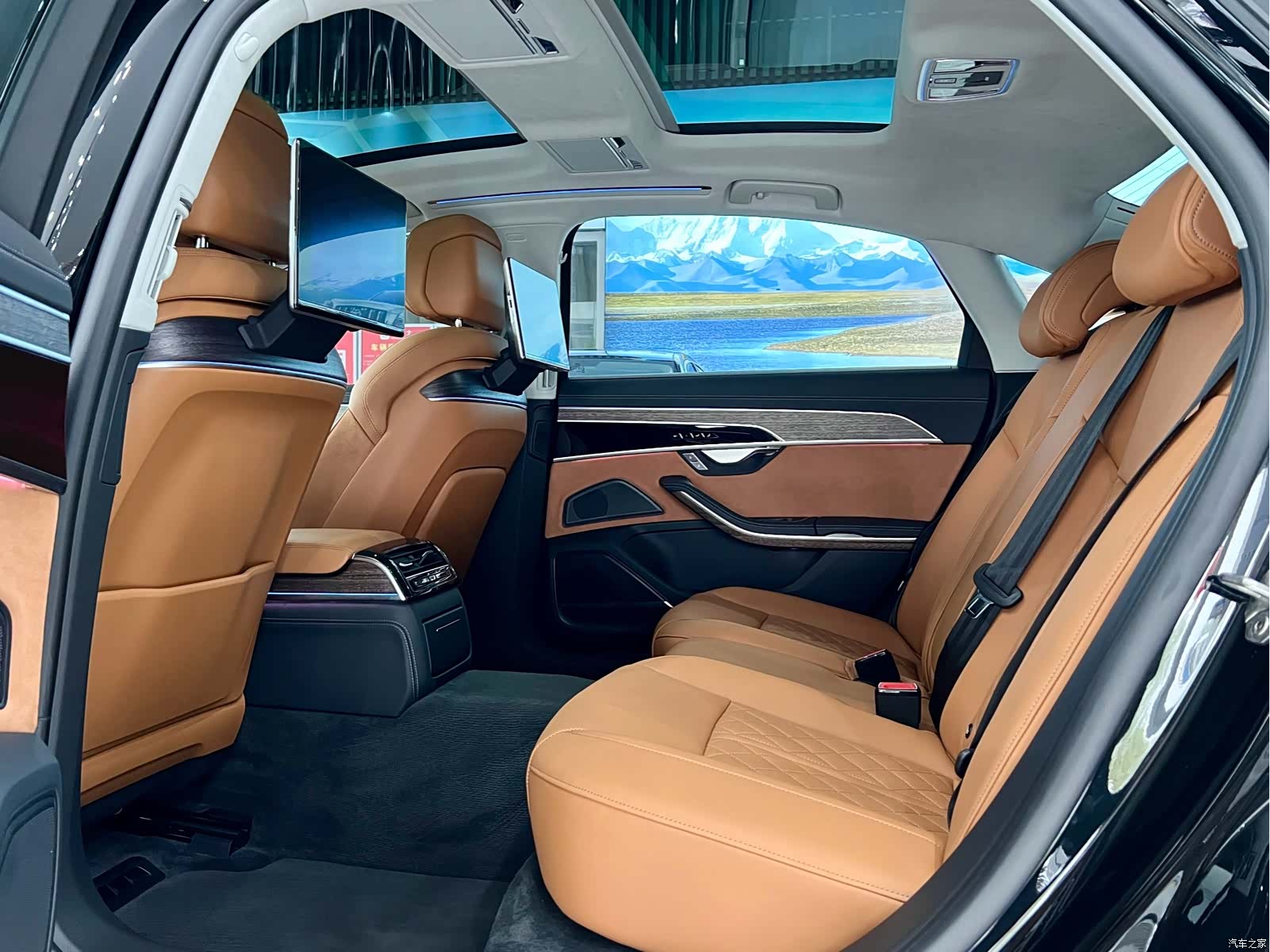 Audi A8L, 2025 10
