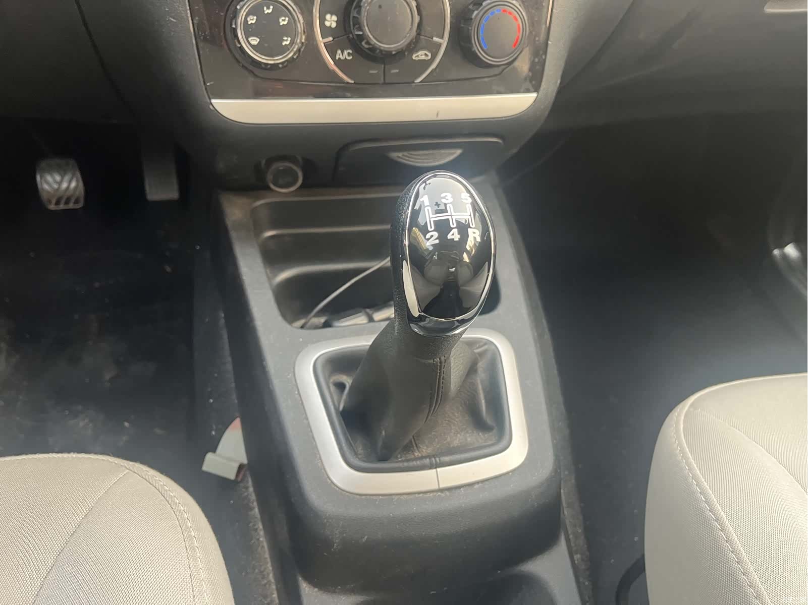 BAIC H2, 2016 15