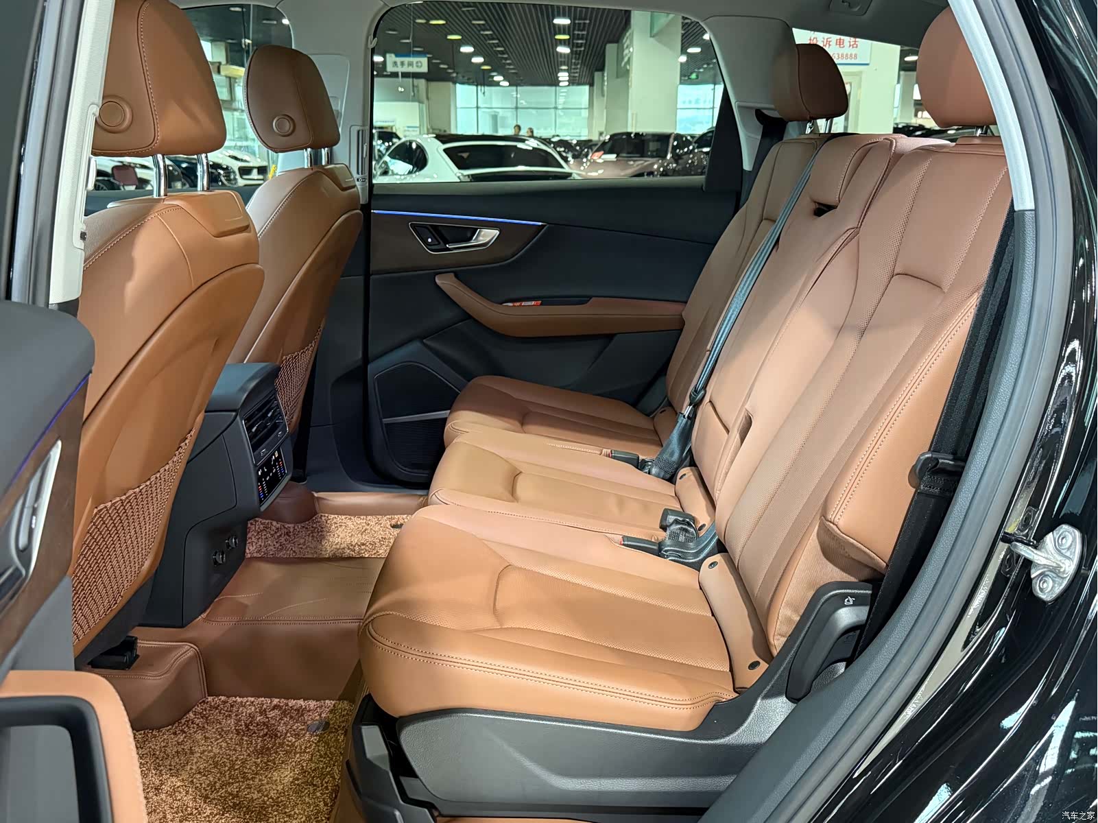 Audi Q7, 2026 6