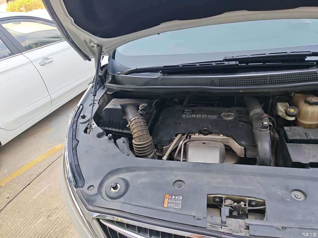 Buick GL8, 2019 21