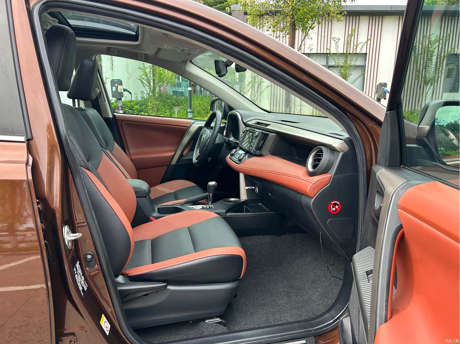 Toyota RAV4, 2015 17
