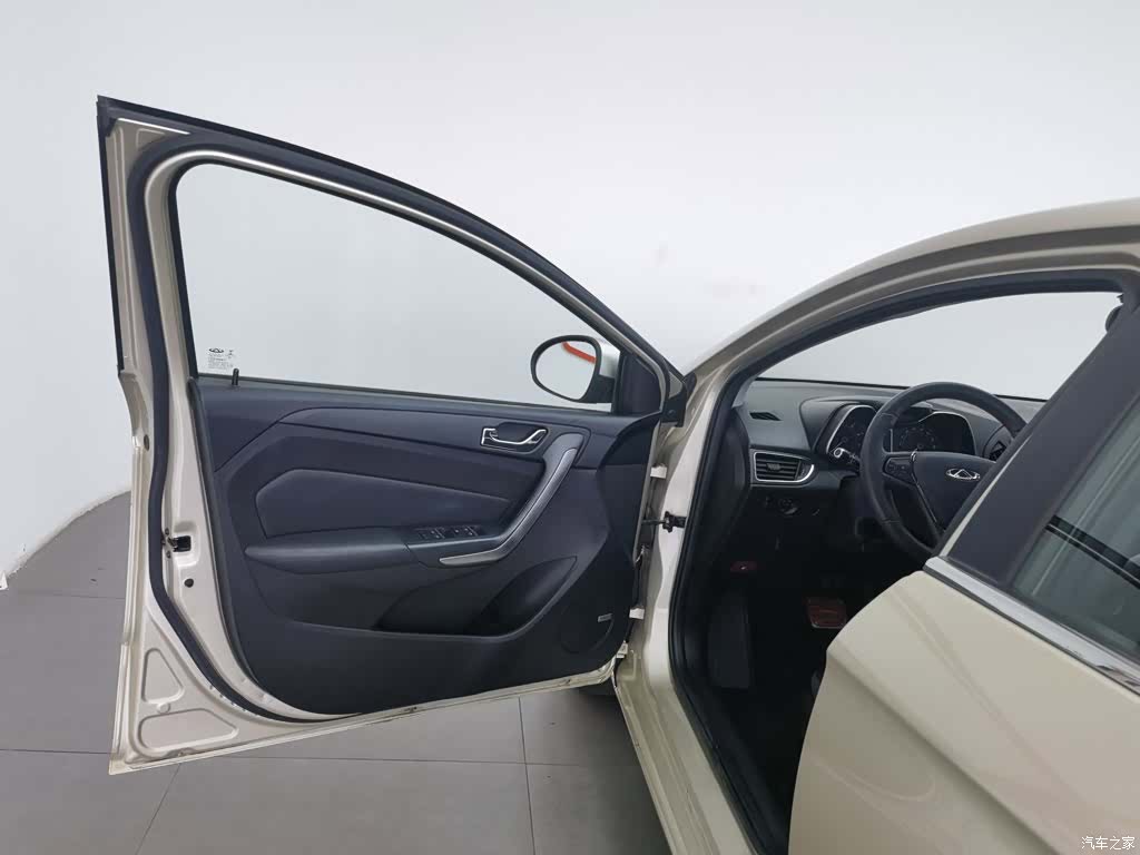 Chery 5, 2016 8