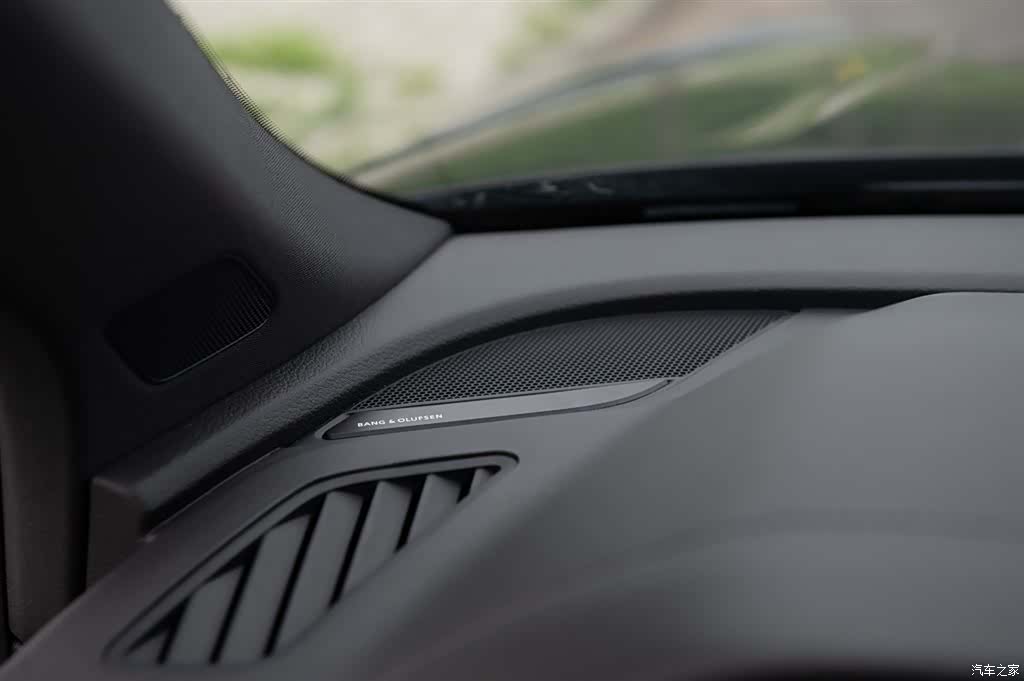 Audi Q5L, 2024 10