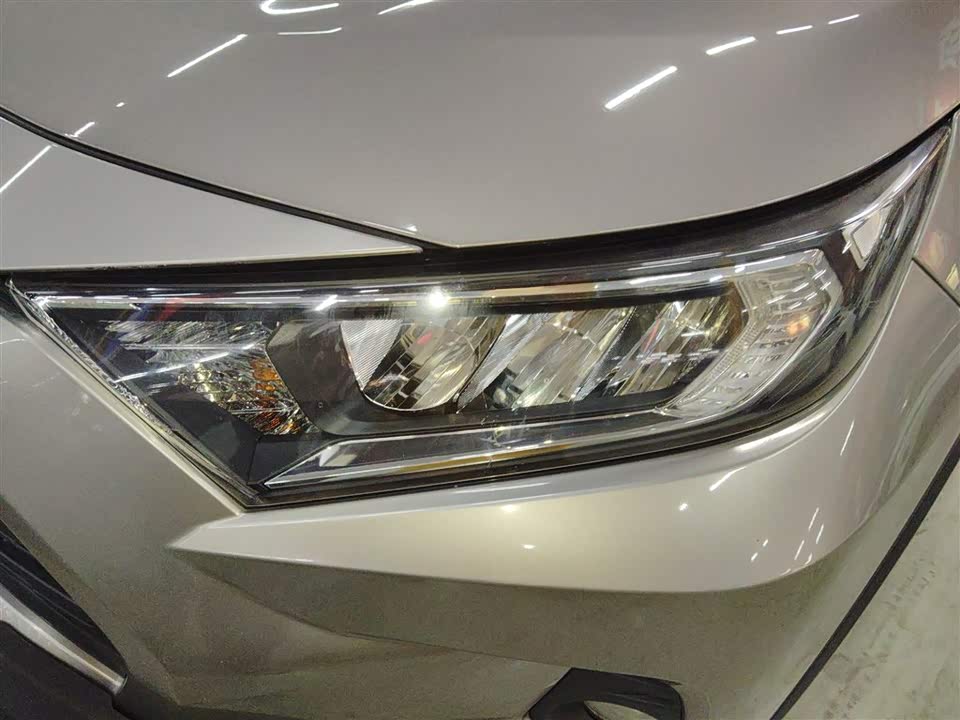 Toyota RAV4 Rongfang