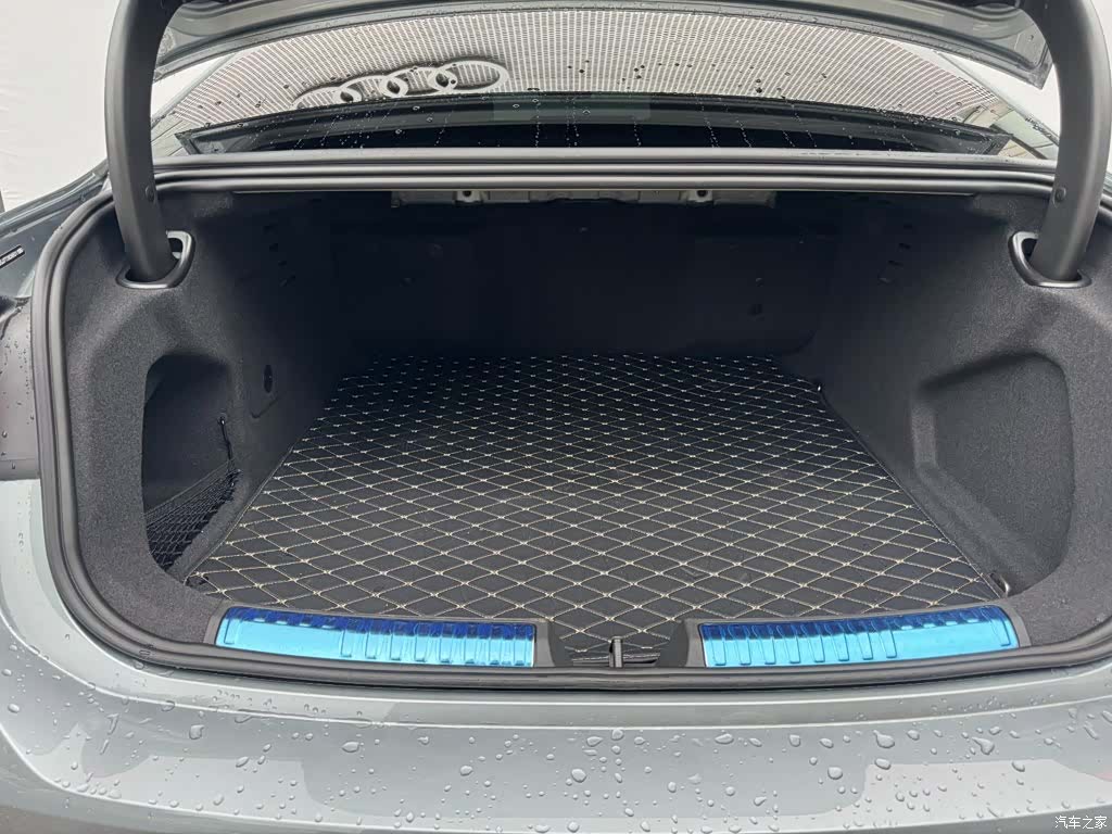 Audi A6L, 2026 18