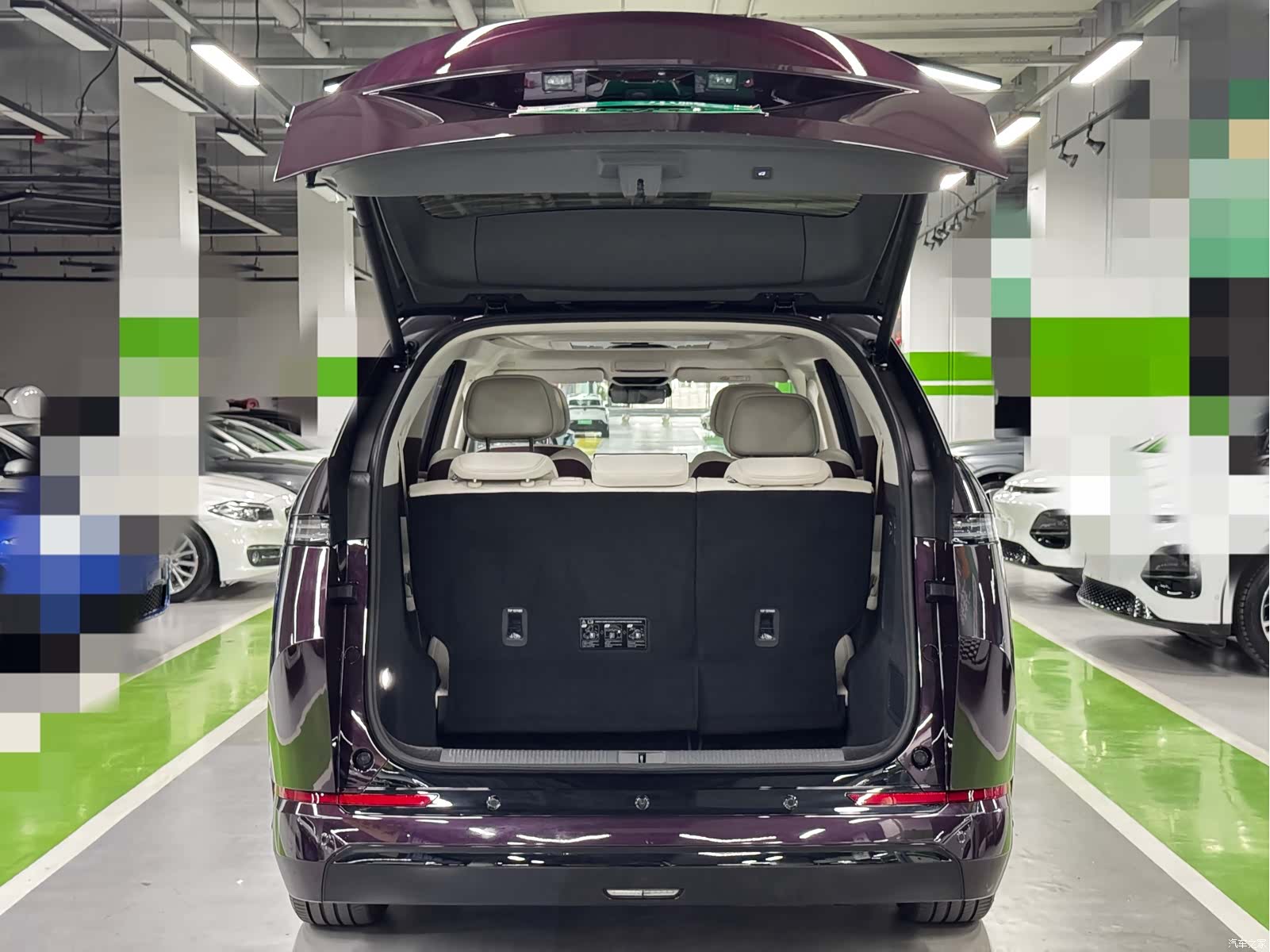 Xpeng X9, 2025 7