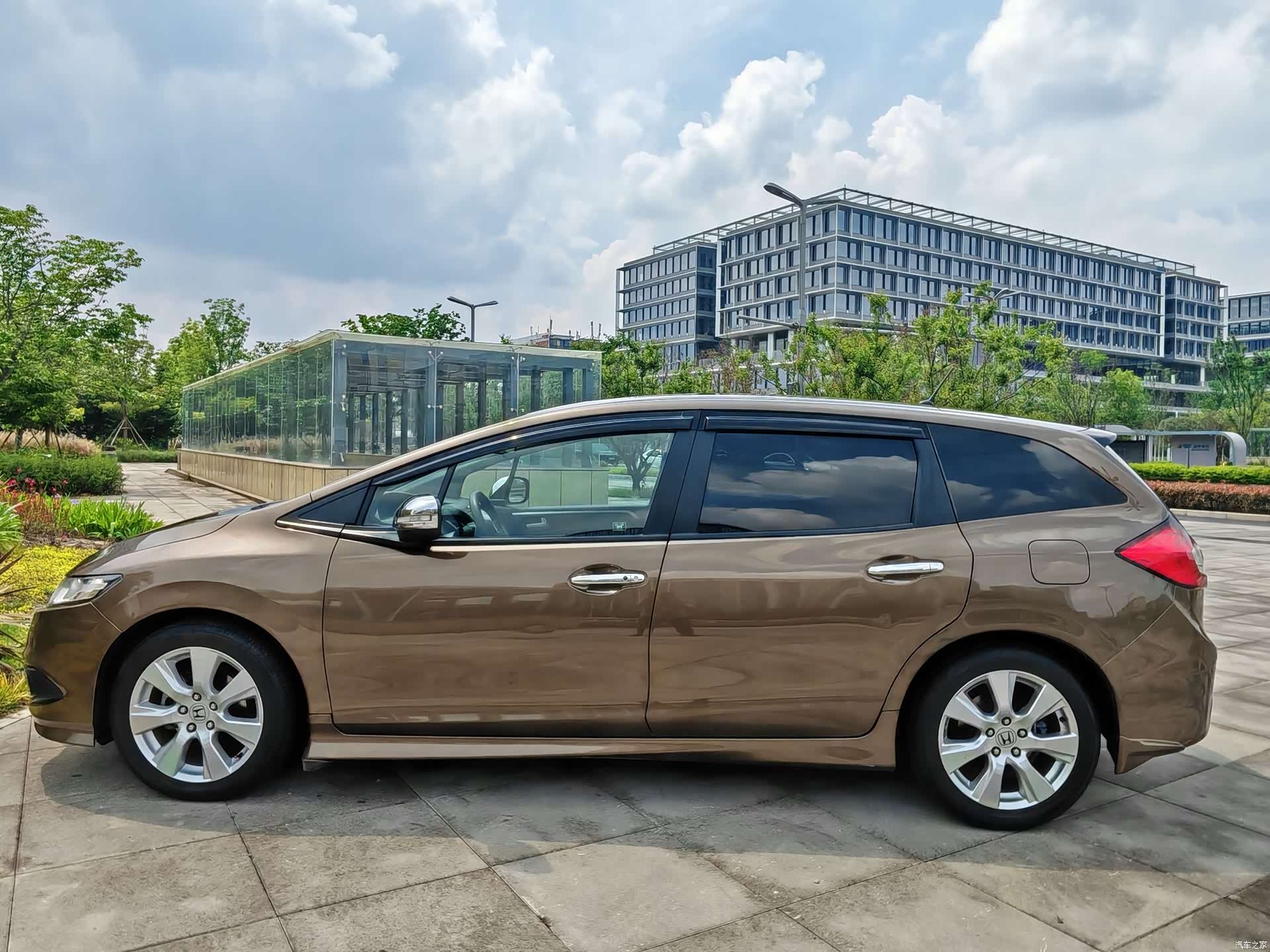 Honda Jade, 2015 7