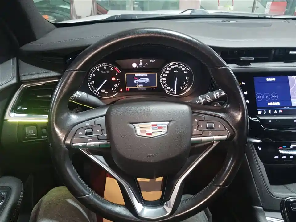 Cadillac XT6