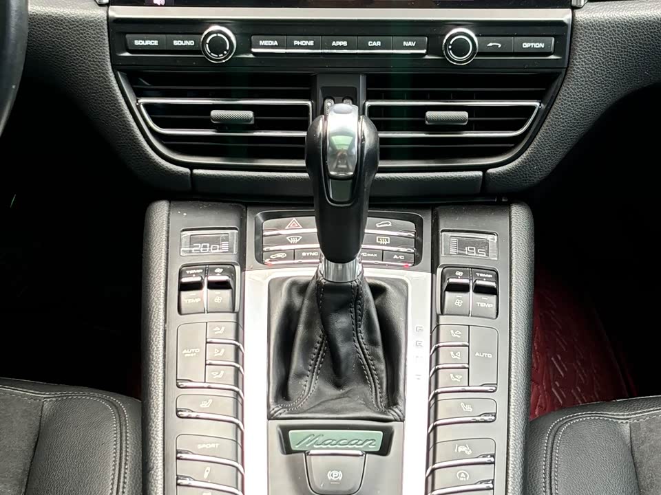 Porsche Macan Porsche Macan