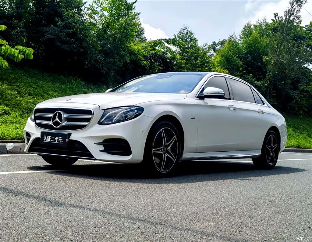 Mercedes-Benz E-Class, 2020 1