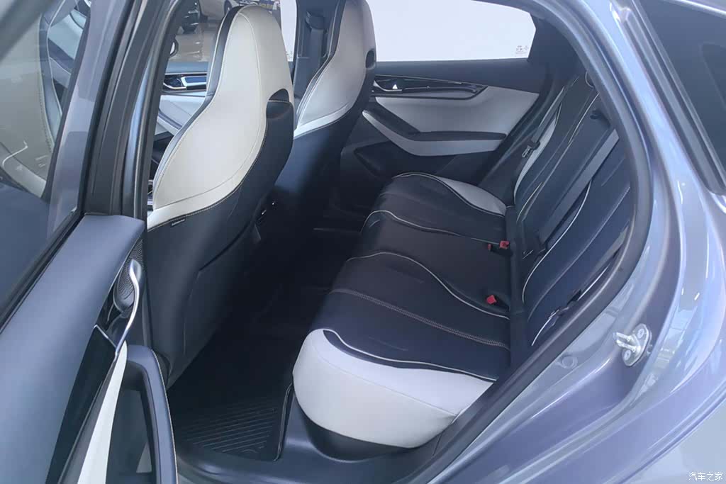 BYD Qin, 2022 11