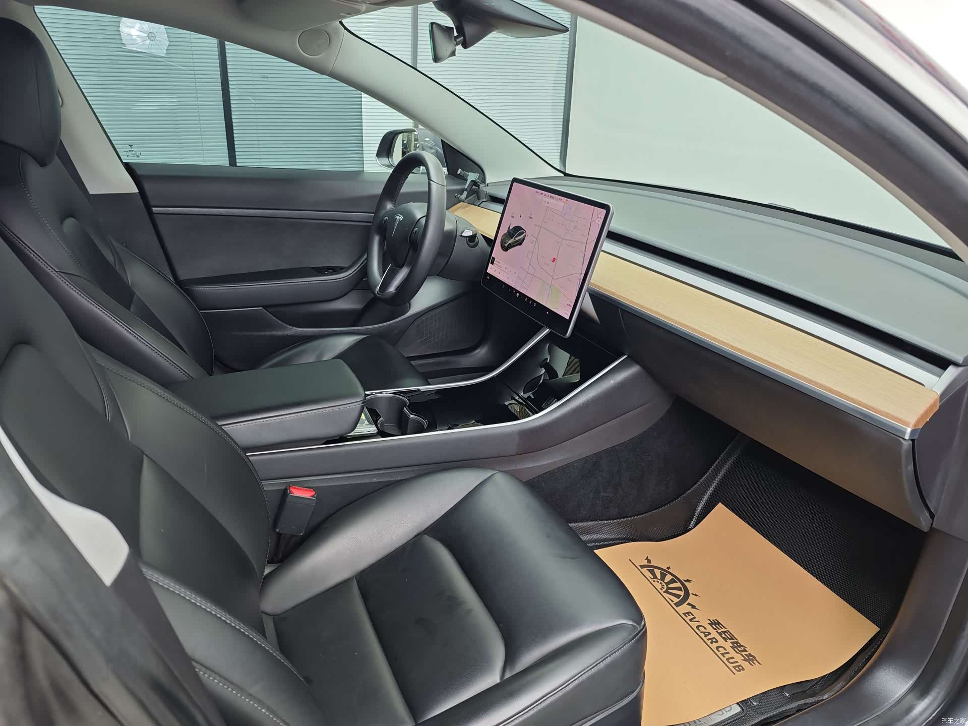 Tesla Model 3, 2020 10