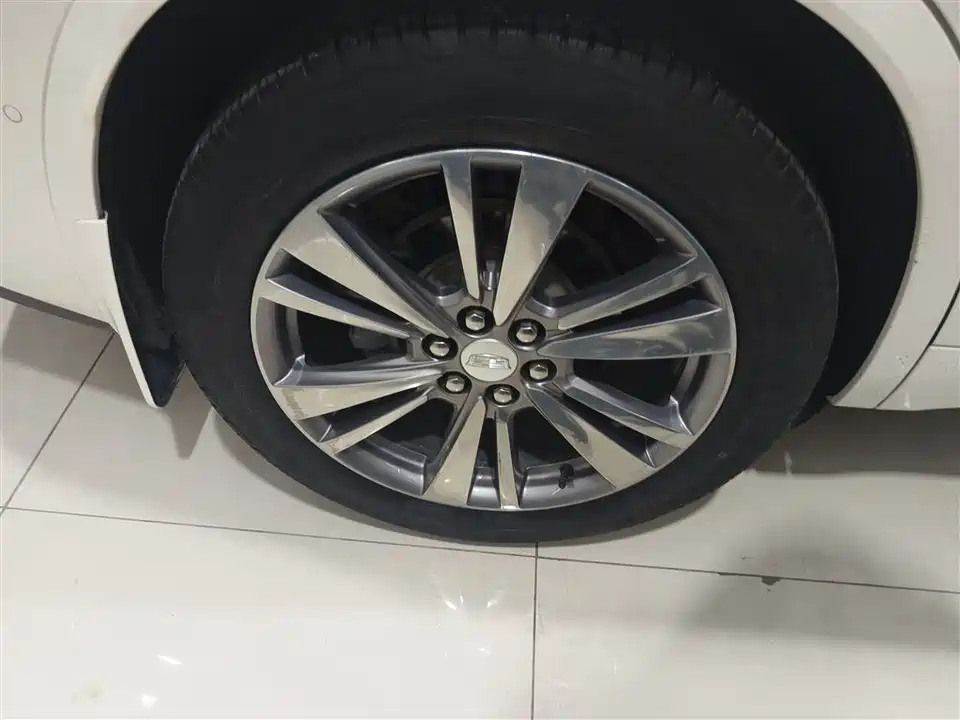 Cadillac XT6