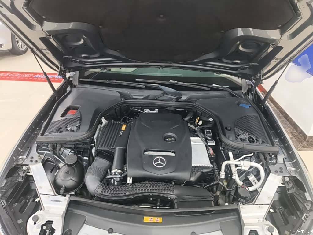 Mercedes-Benz E-Class, 2017 20