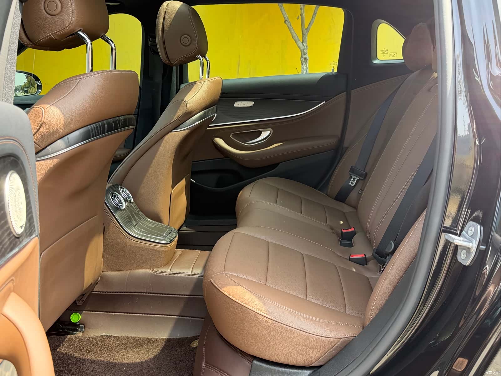 Mercedes-Benz E-Class, 2023 15