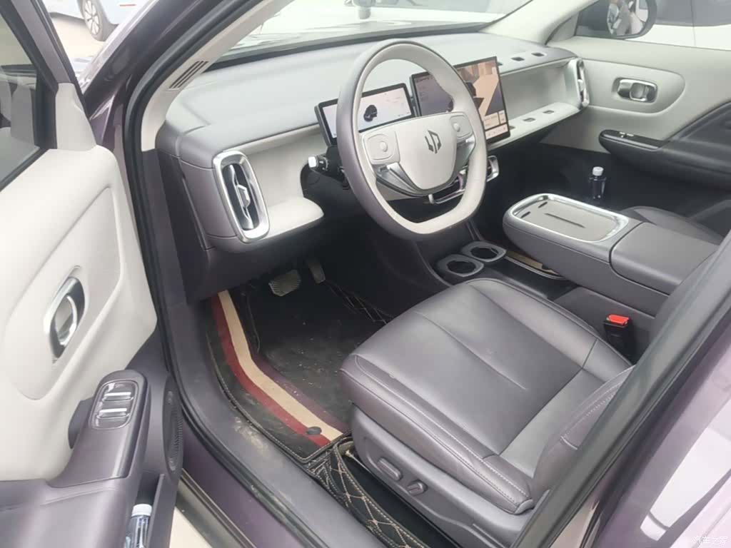 Leapmotor B10, 2025 16