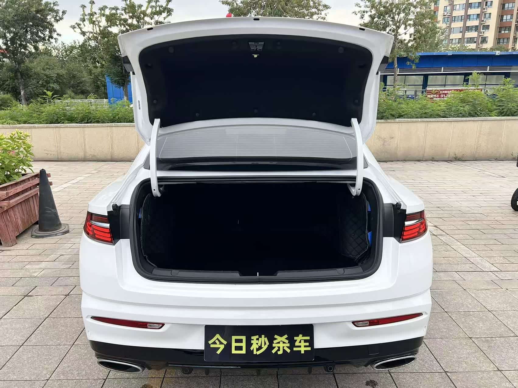 Geely Preface, 2023 14