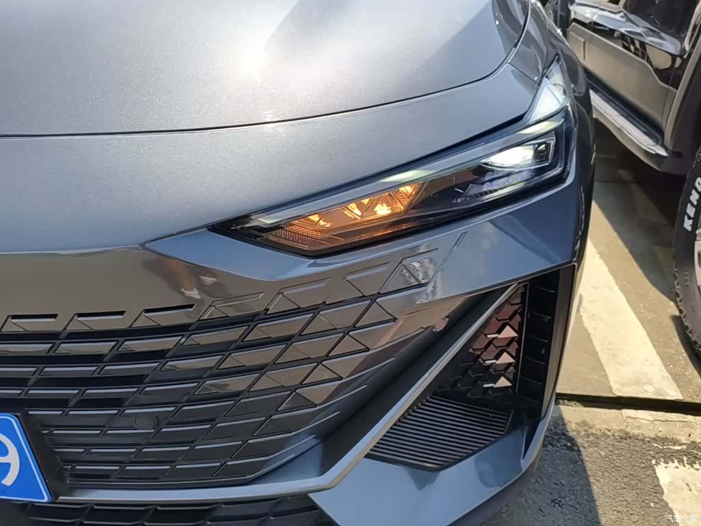 Changan UNI-V, 2022 24