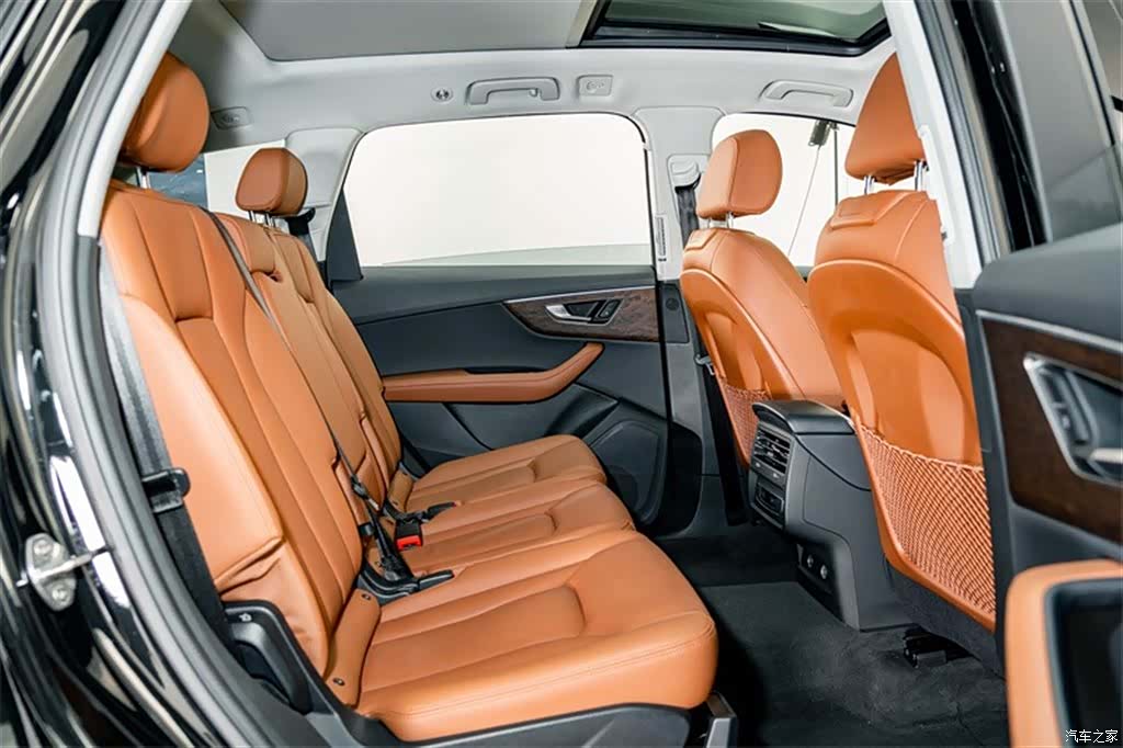 Audi Q7, 2024 21