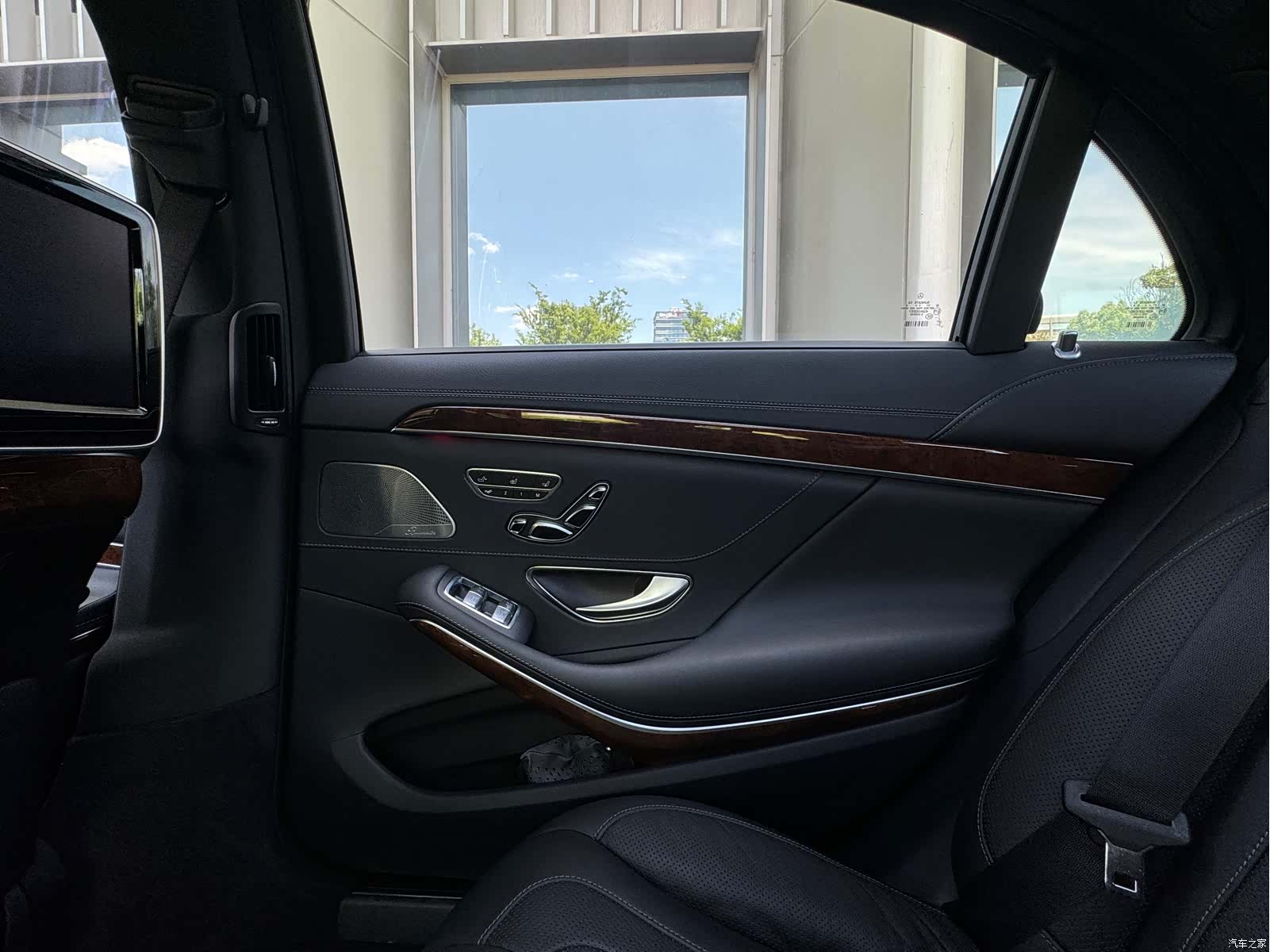 Mercedes-Benz S-Class, 2018 17