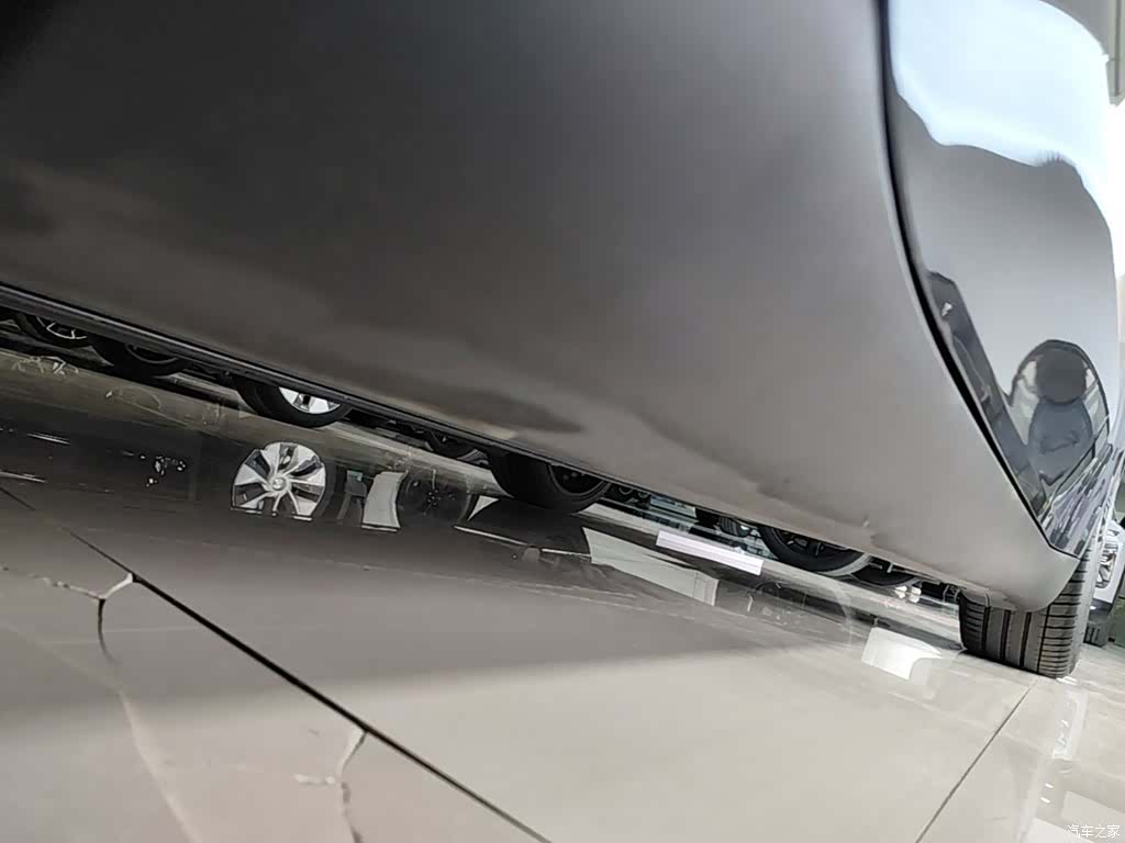 Tesla Model Y, 2024 22