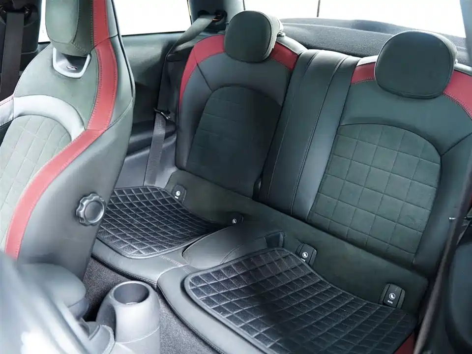 MINI JCW